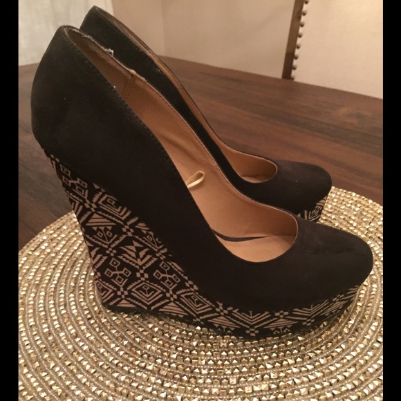 Aztec wedge - Picture 2 of 4